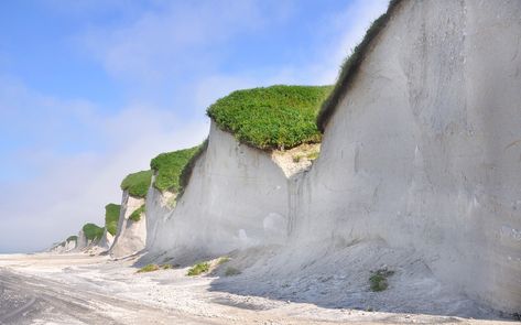 White Cliffs of Iturup Island, Kuril Islands Russia Kuril Islands, Travel Points, White Cliffs, Under The Water, Hokkaido Japan, Thermal Spring, Places On Earth, Active Volcano, Nature Reserve