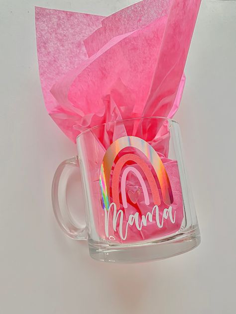 Clear Mugs With Vinyl, Mothers Day Cricut Ideas, Mothers Day Cricut Projects, Mothers Day Gifts Cricut, Cricut Mothers Day Gifts, Mugs Cricut, Clear Glass Coffee Mugs, Rainbow Mug, Mothers Day Mug