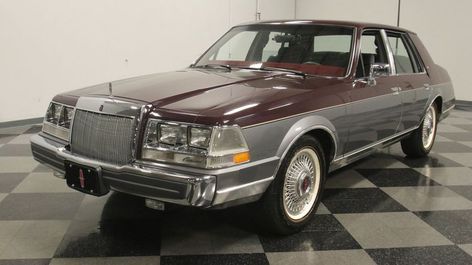 1984 Lincoln Continental Valentino | Hemmings Motor News 80s Cars, Lincoln Motor Company, Lincoln Motor, Gta Sa, Lincoln Cars, Digital Gauge, Old School Cars, Lincoln Continental, American Cars