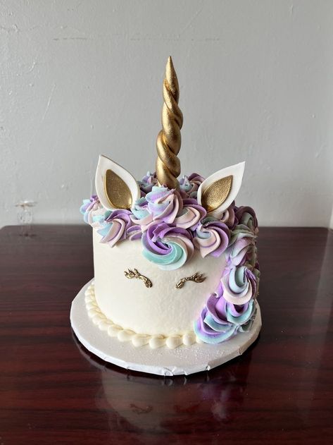 Pink And Purple Unicorn Cake, Purple Unicorn Cake, Unicorn Smash Cake, Blue Unicorn, Unicorn Birthday Cake, Kids Cakes, Purple Unicorn, Bleu Violet, Unicorn Cake