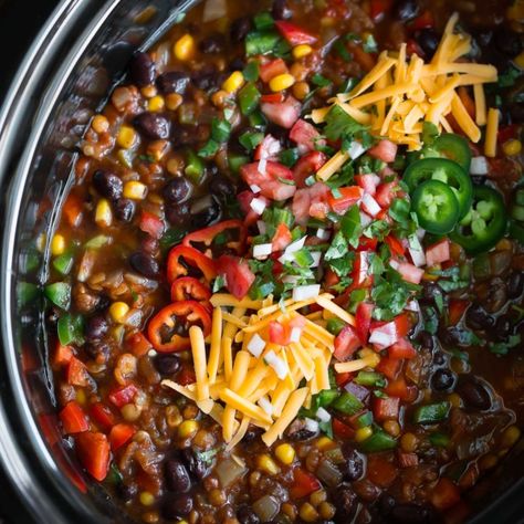 Slow Cooker Lentil Taco Chili - Vegan + Vegetarian Cook Lentils, Chili Vegan, Taco Chili, Low Calorie Vegan, Lentil Tacos, Lentil Chili, Slow Cooker Lentils, Slow Cooker Vegetarian, Brown Lentils