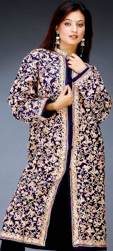 Kashmiri Hand Embroidery, Kashmiri Design, Folk Lore, Kashmiri Embroidery, Womens Outerwear, Jacket Ideas, Amazing Crafts, Embroidered Coat, Indian Look