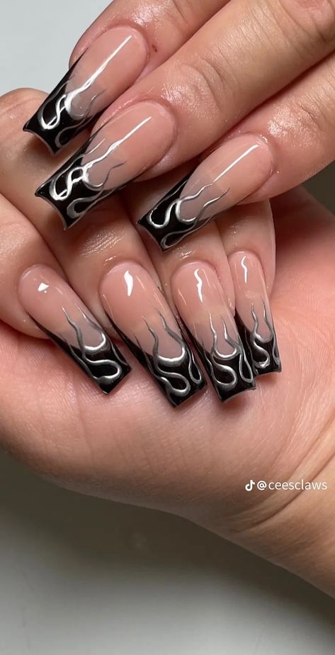 Black Nail Art Square Nails, Purple Nail Designs Square, Blue Square Nail Designs, Goth Nails Square, Emo Nails Ideas, Black Nail Designs Square, Grunge Nail Designs, Black And Silver Nails Ideas, Black Coffin Nail Designs