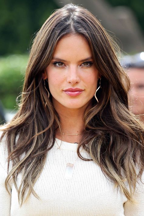 21 Long Hairstyles We Love in 2014 - Best Celebrity Long Hairstyle Ideas - Harper's BAZAAR Long Length Hair, Hairstyle Short, Straight Wigs, Minka Kelly, 2015 Hairstyles, Long Layered Haircuts, Short Layered, Hair 2018, Layered Bob