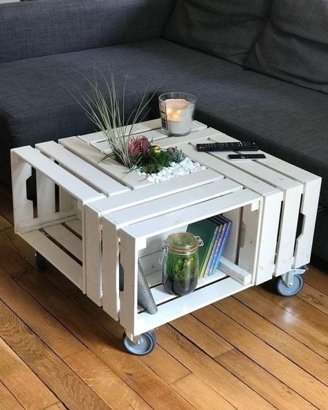 Diy Furniture Decor, Crate Furniture, Beginner Woodworking Projects, Diy Home Furniture, Woodworking Skills, Diy Furniture Table, Pallet Wood, Diy Patio Furniture, Diy Pallet Furniture