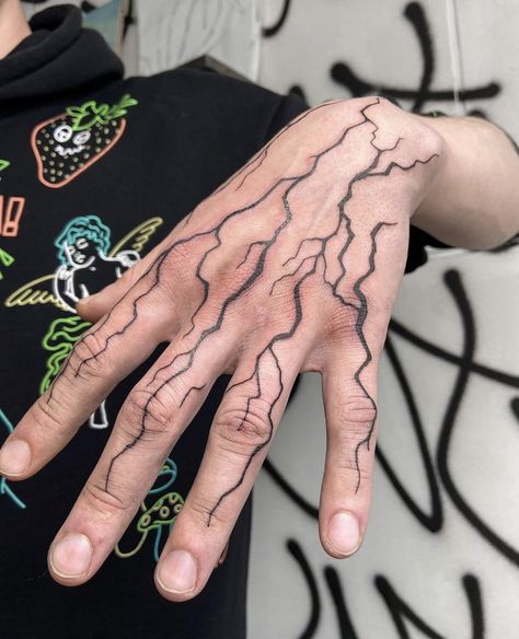 Blitz Tattoo, Chaos Tattoo, Tattoos Masculinas, Tatto Boys, Lightning Tattoo, Pretty Hand Tattoos, Tattoo Aesthetic, Sharpie Tattoos, Hand Tats