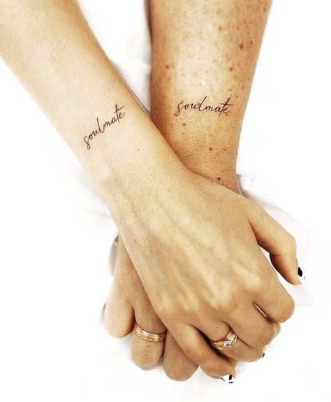 Soulmate script wrist tattoos by @coupletattoo_palma Couple Tattoos With Meaning, Couple Wrist Tattoos, Love Wrist Tattoo, Promise Tattoo, Small Couple Tattoos, Cute Couple Tattoos, Couple Tattoos Unique, Couples Tattoo Designs, Couple Tattoo