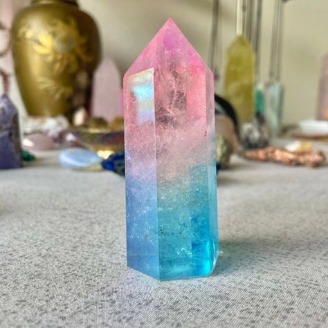 You Will Receive One Pink & Blue Aura Quartz Crystal Tower. Each Point Is A Similar Size And Color As Shown In The Photo. Please Allow For Some Variation In Shape And Color, As This Is Naturally Occurring. Aura Coating May Have Surface Blemishes. This Specimen Would Be A Beautiful Addition To An Altar And Meditation Space. Blue Aura Quartz, Crystal Rocks, Blue Cotton Candy, Cute School Stationary, Blue Aura, Aura Quartz Crystal, Workout Routines For Beginners, Dreamy Artwork, Crystal Power