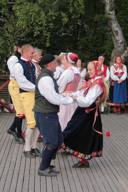 Swedish traditional dances @ Skansen | Michela Simoncini | Flickr Swedish Traditional Clothing, Swedish People, Travel Sweden, Scandinavian Costume, Folk Musician, World Dance, Traditional Dance, Golden Hair, Historical Costume