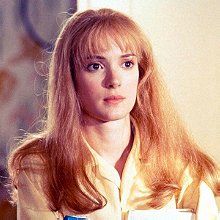 Edward Scissorhands, Winona Ryder, Face Claims, A Woman, Blonde, Hair, Black