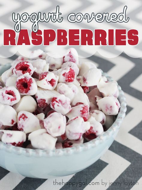 If you like raspberries, you will love this recipe for frozen yogurt covered raspberries. The perfect snack! #thehappygal #frozenraspberries #healthysnack Healthy Summer Snacks, Raspberry Recipes, Summer Snacks, Healthy Snacks For Kids, Healthy Sweets, Afternoon Snacks, Kids Snacks, Snack Time, Healthy Treats