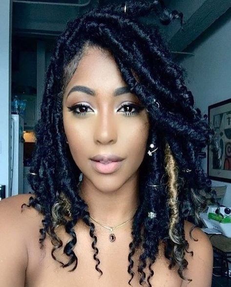 Vacation Hair, Goddess Hair, Faux Loc, Hair Moisturizer, Awesome Hairstyles, Vacation Hairstyles, Braided Styles, Faux Locs Hairstyles, Hair Cute