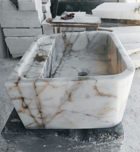 %100 Natural Marble Stone Sink dimensions: 15.7" 13.7" 7.8" kilogram: 28 Mounting Type : Wall Mounted or Vanity Top Drain Type (can be customized) :Standard Hole Finish Type (can be customized): Half-Polished Shape : Rectangle Faucet Hole ( can be customized) : N/A What we offer? All our marble products are made to order as your custom dimensions,custom marble colors and designs. All our marble stones are hand carved by professionals in our own workshop We do our best to deliver your orders in v Floating Marble Vanity, Gold Sink, Carved Sink, Marble Products, Powder Room Sink, Marble Sink, Calacatta Gold Marble, Wall Mount Sink, Beach Bungalow