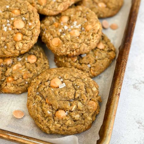 Pumpkin Butterscotch Cookies - SALTED sweets Pumpkin Butterscotch Cookies, Cinnamon Shortbread, Butterscotch Cookies Recipes, Butterscotch Chip Cookies, Pumpkin Butterscotch, Cookie Dough Filling, Pumpkin Oats, Butterscotch Cookies, Pumpkin Oatmeal