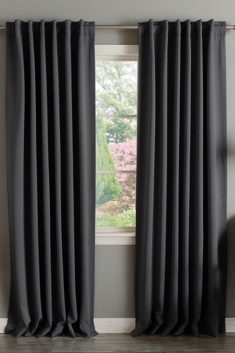 Grey Curtains Bedroom, California Bedroom Style, Grey Curtains Living Room, Dark Grey Curtains, Black Blackout Curtains, Grey Blackout Curtains, Blackout Curtains Bedroom, Dark Curtains, Bedroom Drapes