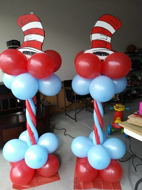 Dr Seuss Candy Table Ideas, Dr Suess One I Am Birthday, Cat In The Hat Decorations Classroom, Dr Seuss Themed Party, Dr Seuss Birthday Decorations, Dr Seuss Backdrop Ideas, Dr Seuss Parade Float Ideas, Cat In The Hat 1st Birthday Party, Dr Seuss Halloween Decorations