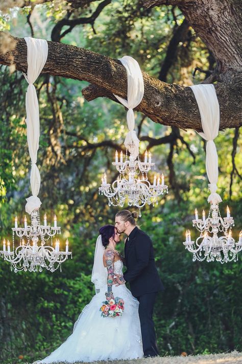 Chandelier Tree Wedding, Chandelier Wedding Ceremony, Chandeliers In Trees, Outdoor Chandelier Wedding, Chandelier In Tree, Wedding Chandelier Ideas, Hanging Chandelier Wedding, Ceremony Backdrop Tree, Luckenbach Texas