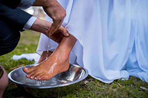 How to Include the Feet Washing Wedding Tradition in Your Ceremony (With a Sample Script for the Officiant) | AMM Blog Feet Washing Ceremony, Christian Wedding Ceremony, Javanese Wedding, Wedding Ceremony Script, Simple Prayers, Decorative Hand Towels, Unity Ceremony, Weddings By Color, Let's Get Married