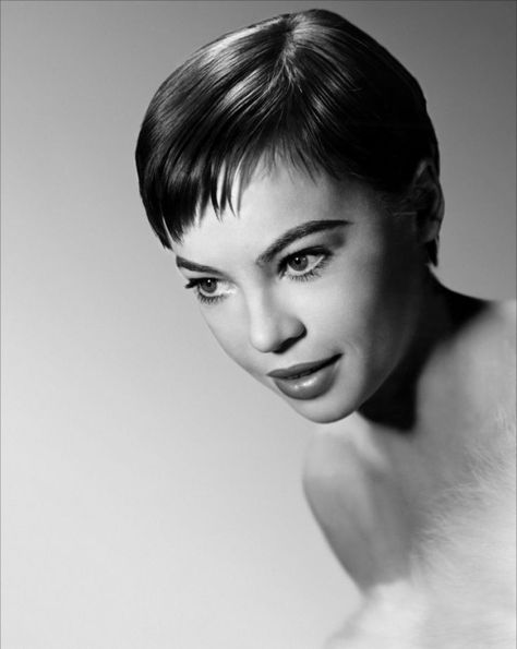 Leslie Caron, Damage 1992, Vintage Short Hair, French Haircut, Leslie Caron, American In Paris, Kibbe Body Types, An American In Paris, Oval Face Haircuts, Gene Kelly