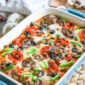 Supreme Pizza Chicken Bake · Easy Family Recipes Pizza Chicken Bake, Tender Shredded Chicken, Supreme Pizza Recipe, Easy Shredded Chicken, Pizza Chicken, Pizza Board, Bake Easy, Easy Family Recipes, Chicken Baked