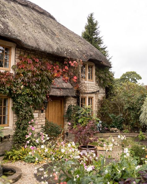 Stacie Flinner, Babington House, Cottage Aesthetic, Fairytale Cottage, Cottage In The Woods, Dream Cottage, Countryside House, Thatched Roof, Cottage Core Aesthetic