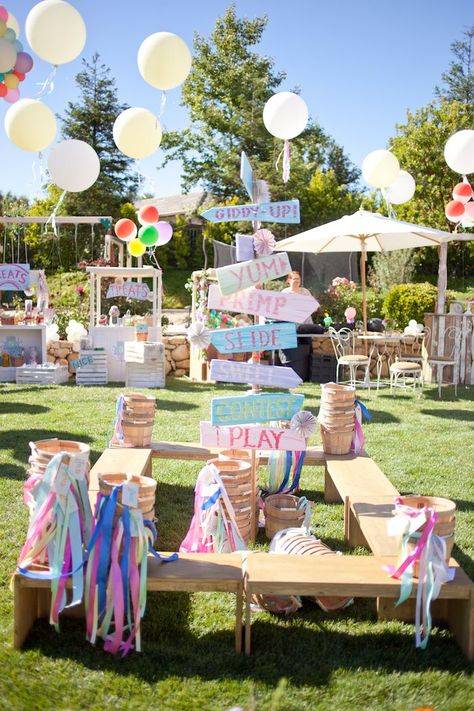 Fair Decorations Ideas, Pastel Carnival Theme Party, County Fair Birthday Party, Fair Birthday Party, Coachella Theme Party, Easter Carnival, Coachella Birthday, Festival Birthday Party, Outdoor Birthday Party