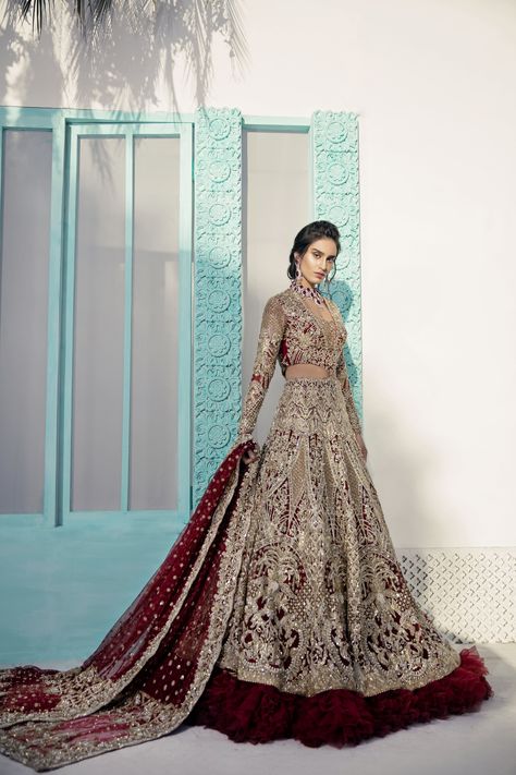 IRIS – Suffuse Suffuse By Sana Yasir Bridal, Suffuse By Sana Yasir, Bridal Lengha, Walima Dress, Red Wedding Dress, Desi Wedding Dresses, Asian Wedding Dress, Asian Bridal Dresses, Bridal Lehenga Collection