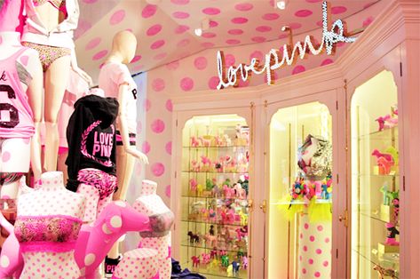 Love Pink Store fashion girly pink clothes shopping store 2000s Victoria Secret, Tumblr Girly Aesthetic 2013, Pink Store, Vs Pink Nation, Tumblr Quality, 2000s Pink, Kei Visual, 2000s Clothes, University Of Louisville