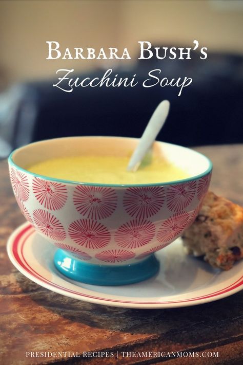 Thm Soup, Zucchini Soup Recipes, Stew Soup, Zucchini Soup, Barbara Bush, Soup And Stew, Soup Dinner, Garden Recipes, Bowl Of Soup