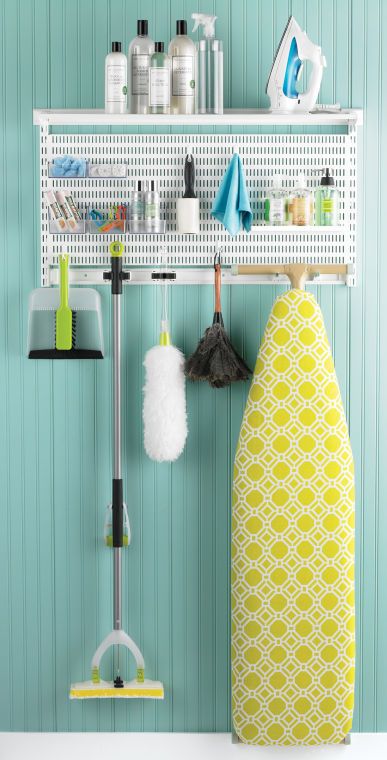 Organize your laundry room - The Killeen Daily Herald: Home & Garden Laundry Cupboard, Vstupná Hala, Supply Room, Laundry Cleaning, Organization Station, Kabinet Dapur, Room Photo, Laundry Area, Laundry Closet