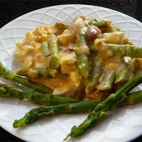 Canned Asparagus, Cozy Casseroles, Asparagus Casserole Recipes, Asparagus Casserole, Baked Asparagus, How To Cook Asparagus, Green Bean Casserole, Bean Casserole, Asparagus Recipe