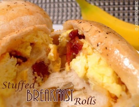 Joyously Domestic: Stuffed Breakfast Rolls Stuffed Rolls, Rhodes Rolls, Camping Breakfast, Breakfast Rolls, Campfire Food, What's For Breakfast, Camping Food, Breakfast Time, Camping Meals