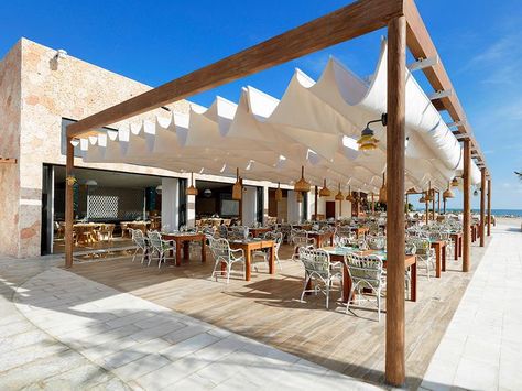 Helios restaurant Trs Yucatan, Beach Restaurant Design, Patio Ideas Backyard, Rooftop Restaurant Design, Backyard Covered Patios, Cover Patio, Reasons To Stay, Outdoor Restaurant Design, Restaurant Patio