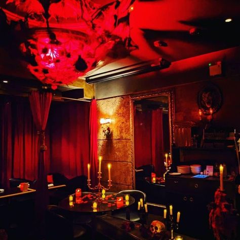 Gothic Restaurant, Vampire Cafe, Cocktails With Blue Curacao, Vampire Castle, Vampire Costumes, Themed Cafes, Vampire Love, Red Color Schemes, Restaurant Dishes