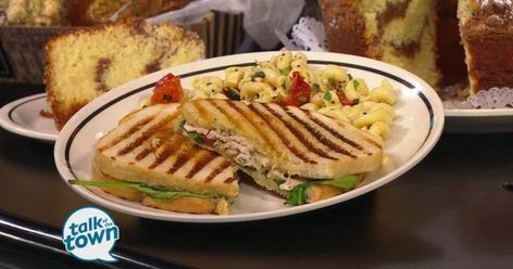 Get the recipe for Chicken Pomodori Panini - one of the favorites at the new Corner Bakery Cafe in SoBro! Chicken Panini, Corner Bakery, Recipe For Chicken, Bakery Cafe, Bakery Recipes, Us Foods, The Recipe, Food To Make, Waffles