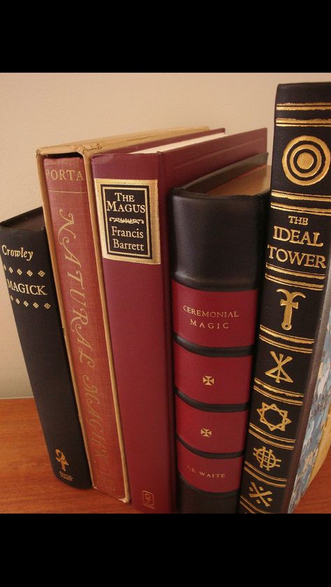 Occult Library, Clairvoyant Signs, Occult Investigator, Victorian Occultism, Victorian Occult, Rays Occult Books, Guilty Gear, Black Magic, New Moon