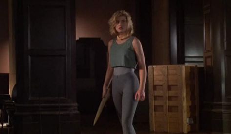 Outfit Tricks, Kristy Swanson, Phoebe Cates, Keeping Up Appearances, Female Vampire, Buffy Summers, Valley Girls, Sarah Michelle Gellar, Buffy The Vampire