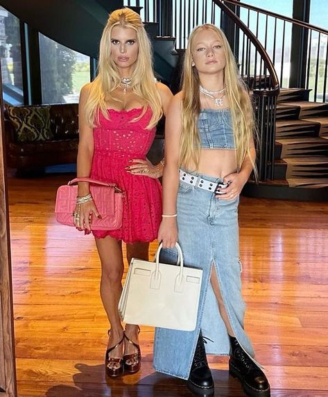 “11 Is Still A CHILD”, People Slam Jessica Simpson For How She Lets Her Daughter Dress Up Jessica Simpson Outfits, Jessica Simpson Style, Jessica Simpson Collection, Revealing Outfits, Denim Crop Top, Style 2023, Wear Crop Top, 1 Tattoo, Corset Crop Top