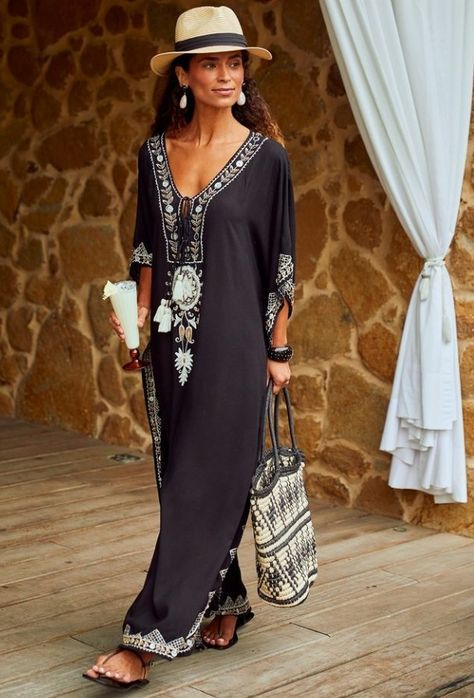 Morrocan Fashion, Arabian Dress, Kaftan Designs, Elegant Party Dresses, Abayas Fashion, Kaftan Dress, Mom Outfits, Bohemian Style, Boho Chic