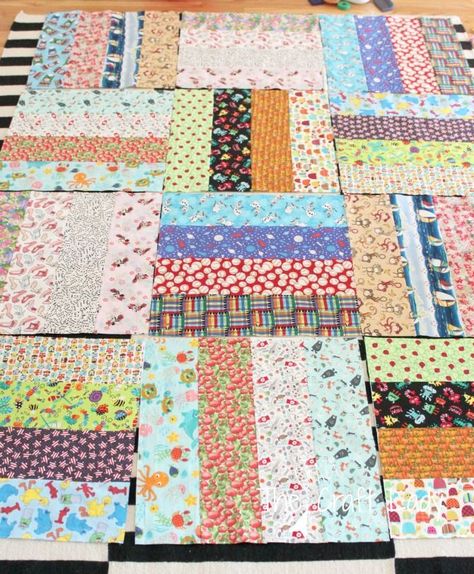 iSpy Quilt – The Easiest Quilt Ever Strip Quilt Patterns, I Spy Quilt, Jelly Roll Quilt Patterns, Basic Quilt, Homemade Quilts, Quilts Patterns, Scrappy Quilt Patterns, Baby Quilt Patterns, Scrap Quilt Patterns