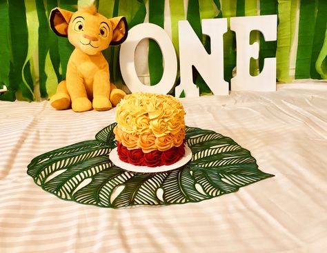 Diy Cake Smash Photoshoot, Lion Guard Cake, Diy Cake Smash, Diy Smash Cake, Cake Smash Photoshoot, Smash Photoshoot, Smash Cake Photoshoot, Lion Guard, Diy Cake