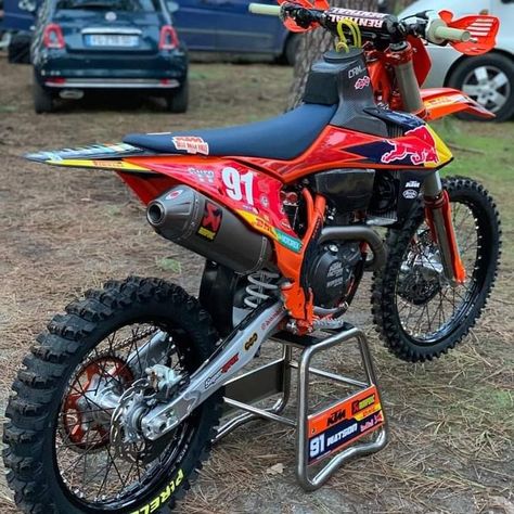 Motocross Photography, Ktm Enduro, Custom Dirt Bike, Ktm Dirt Bikes, Dirt Motorcycle, Freestyle Motocross, Ktm Motorcycles, Best Motorbike, Enduro Motocross