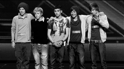 One Direction Headers, Cry Youtube, Gambar One Direction, Try Not To Cry, One Direction Wallpaper, One Direction Photos, One Direction Pictures, A4 Poster, 1 Direction