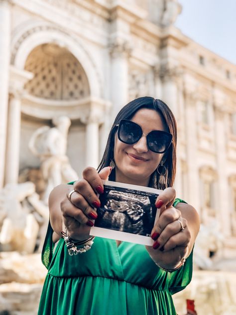 Italy Baby Announcement, Italy Pregnancy Announcement, Announcement Pregnancy, Roma Italy, Future Children, Future Kids, Friends And Family, Pregnancy Announcement, Baby Announcement