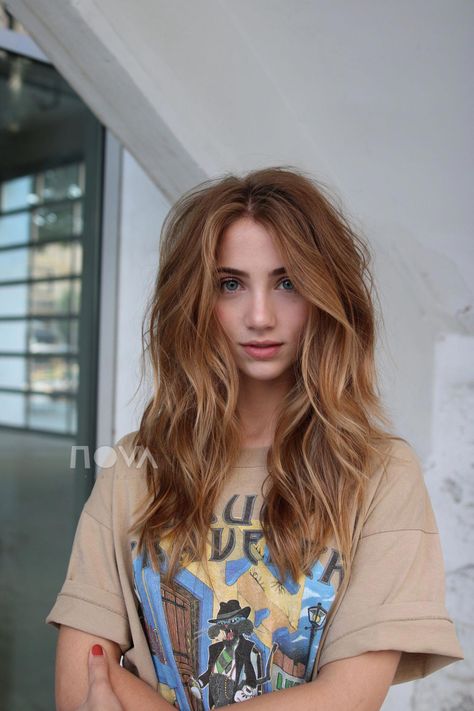 Blackberry Hair Colour, Rambut Brunette, Fall Hair Color Trends, Balayage Blonde, Winter Hair Color, Trendy Hair Color, Fall Hair Color, Strawberry Blonde, Fall Hair Colors