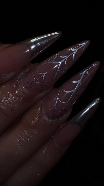 Purple Nails Spiderweb, Spiderweb Heart Nails, Spider Web French Tip Nails, Cobweb Nails, Spiderweb Nail Art, Staleto Nails, Spiderweb Nails, Spider Web Nails, Chrome Nail Art