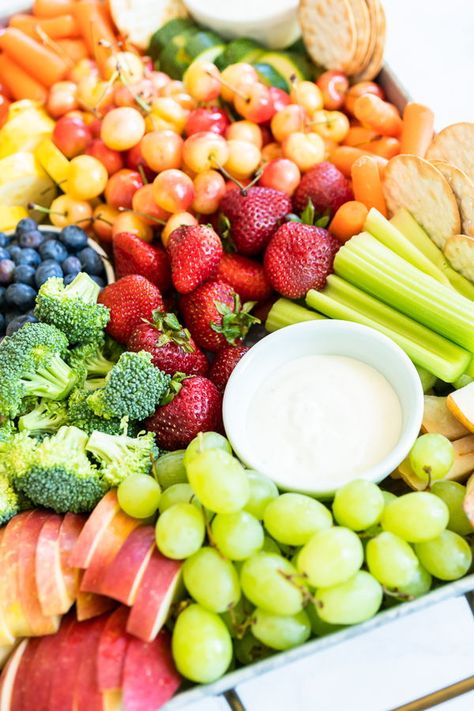 Appetizer board with fresh fruits and vegetables. Fresh Fruits And Vegetables Appetizer, Vegetable Board, Chicken Chickpeas, Rainbow Fruit Skewers, Assorted Fruits, Appetizer Board, Vegetable Appetizers, Vegetable Skewers, Healthy Fruits And Vegetables