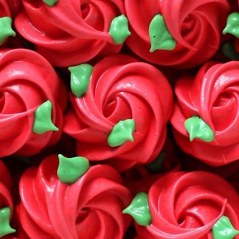 mc confections I marley cooley on Instagram: "Red Rose Meringue Cookies available through February. Only on Etsy 🌹✨" Rose Meringue Cookies, Rose Meringue, Christmas Cookie Boxes, Meringue Cookies, Flower Cookies, January 26, Wedding Desserts, Meringue, Red Rose