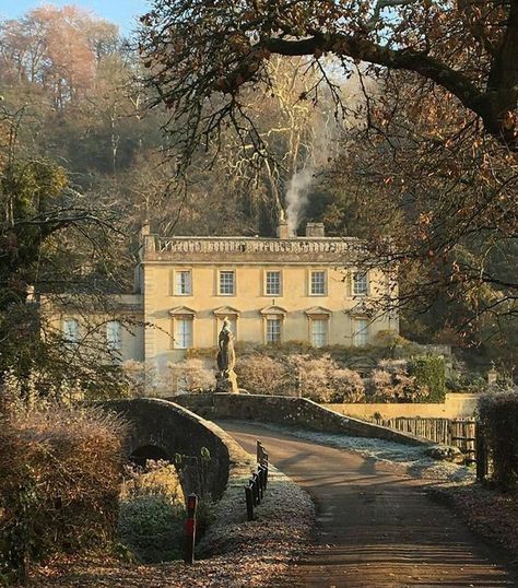 Estate Garden, House Hunters, Days Like This, English Country House, English Countryside, Pretty House, Manor House, House Inspiration, My Dream Home