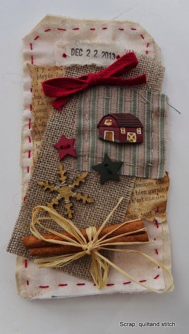 Applique Cards, Christmas Crafts Sewing, Craft Presents, Fabric Books, Textile Art Embroidery, Christmas Collage, Fabric Brooch, Gift Tags Diy, Christmas Card Crafts